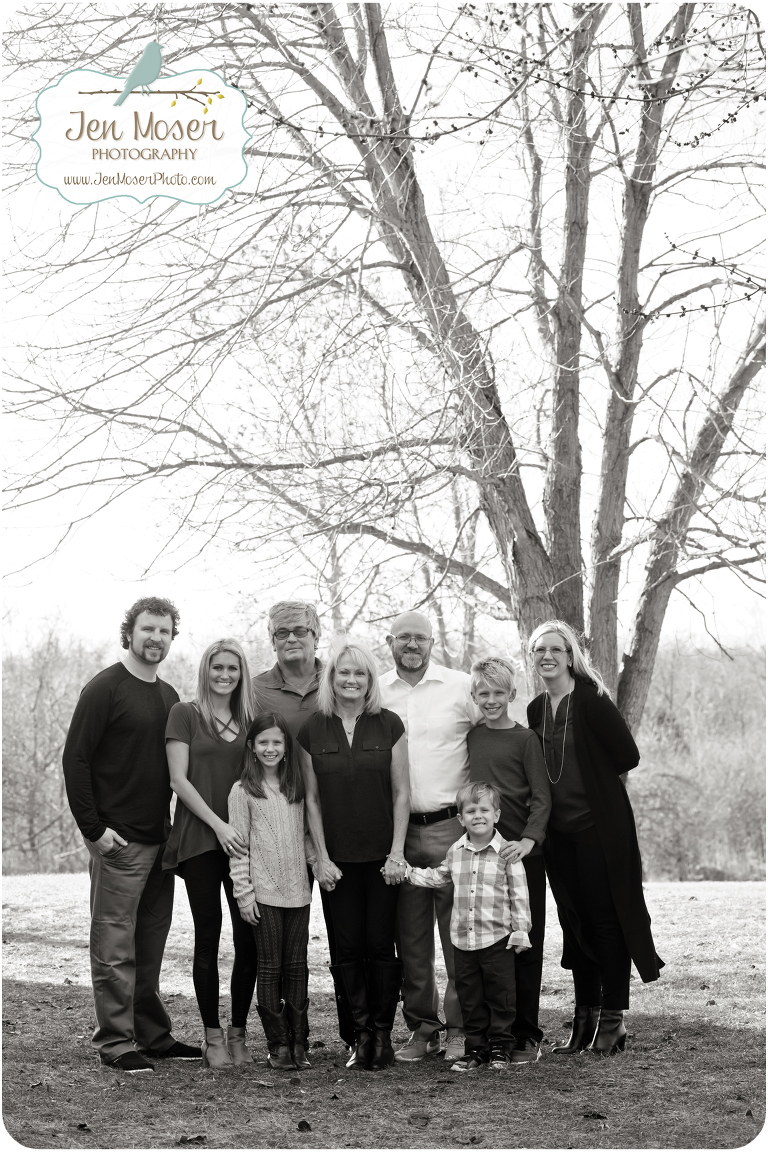 jen-moser-photography_indiana-photographer-_fort-wayne-photography_fort-wayne-photographer_family-photography_fort-wayne-family-photographer_black-and-white-family-portrait